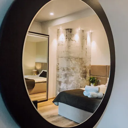 Zacisze - - Komfortowe I W Cichej Okolicy - Oaza Spokoju