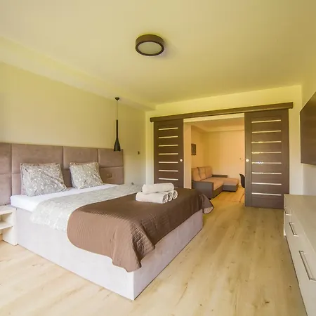 Zacisze - - Komfortowe I W Cichej Okolicy - Oaza Spokoju