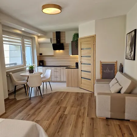 Zacisze - - Komfortowe I W Cichej Okolicy - Oaza Spokoju Appartement *