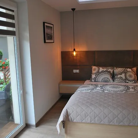 Zacisze - - Komfortowe I W Cichej Okolicy - Oaza Spokoju