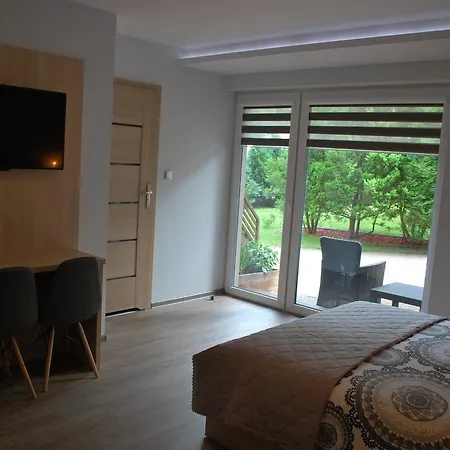 Zacisze - - Komfortowe I W Cichej Okolicy - Oaza Spokoju *