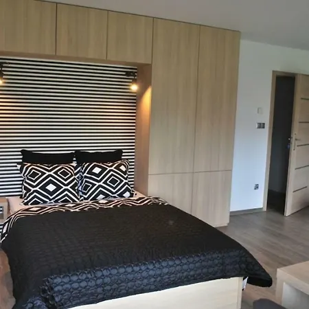 Zacisze - - Komfortowe I W Cichej Okolicy - Oaza Spokoju