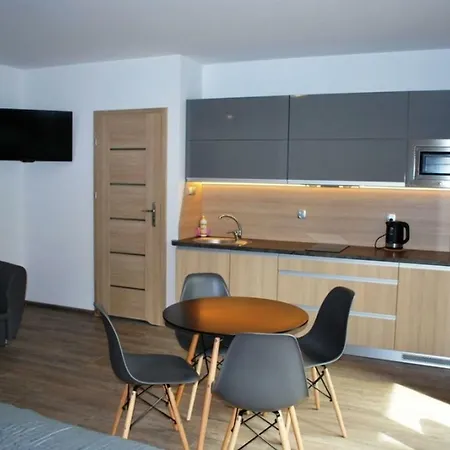 Zacisze - - Komfortowe I W Cichej Okolicy - Oaza Spokoju