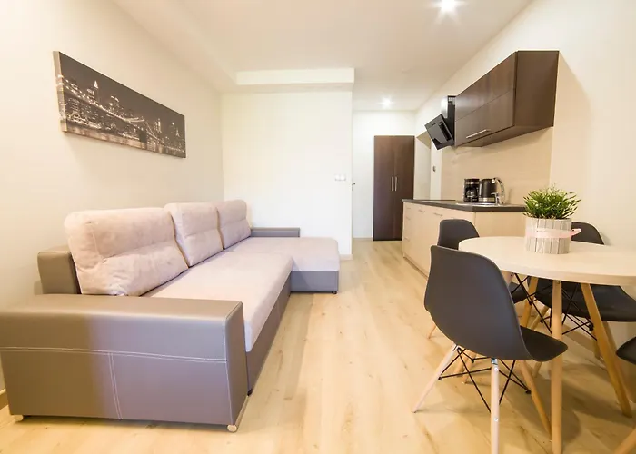 Zacisze - - Komfortowe I W Cichej Okolicy - Oaza Spokoju 奥斯特罗沃