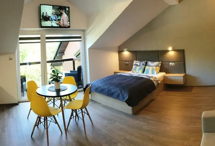 Zacisze - - Komfortowe I W Cichej Okolicy - Oaza Spokoju