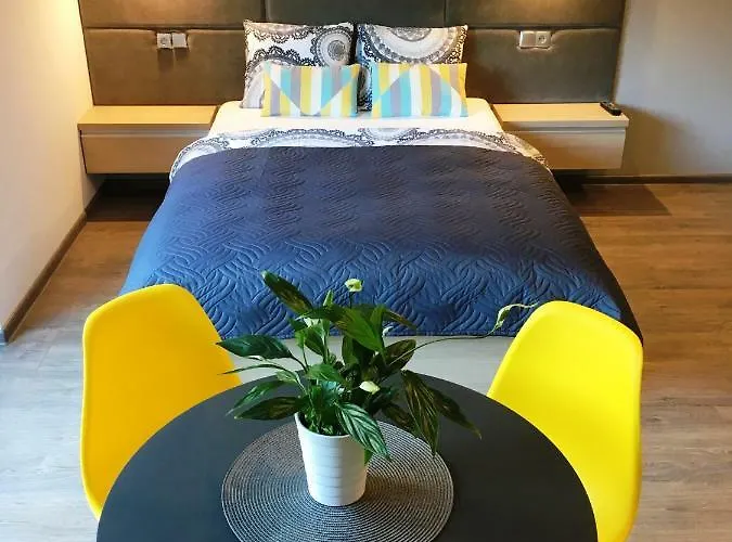 公寓 Zacisze - - Komfortowe I W Cichej Okolicy - Oaza Spokoju *