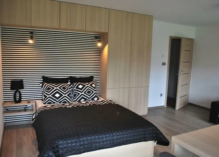 Zacisze - - Komfortowe I W Cichej Okolicy - Oaza Spokoju