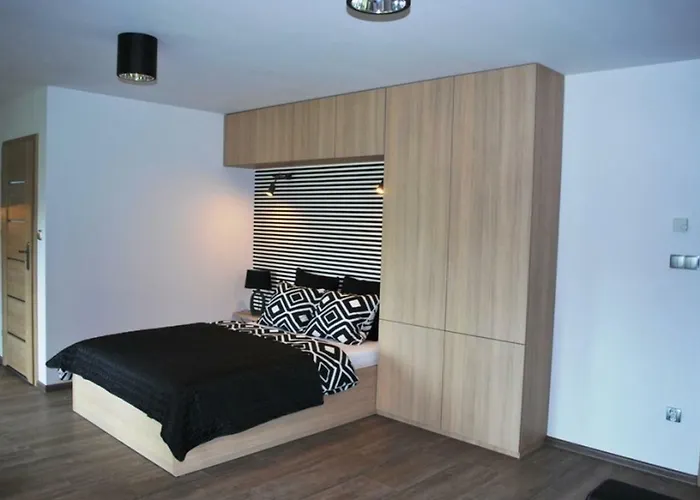 Zacisze - - Komfortowe I W Cichej Okolicy - Oaza Spokoju