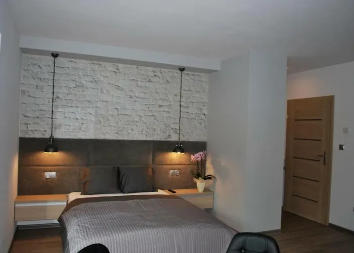 Zacisze - - Komfortowe I W Cichej Okolicy - Oaza Spokoju 奥斯特罗沃